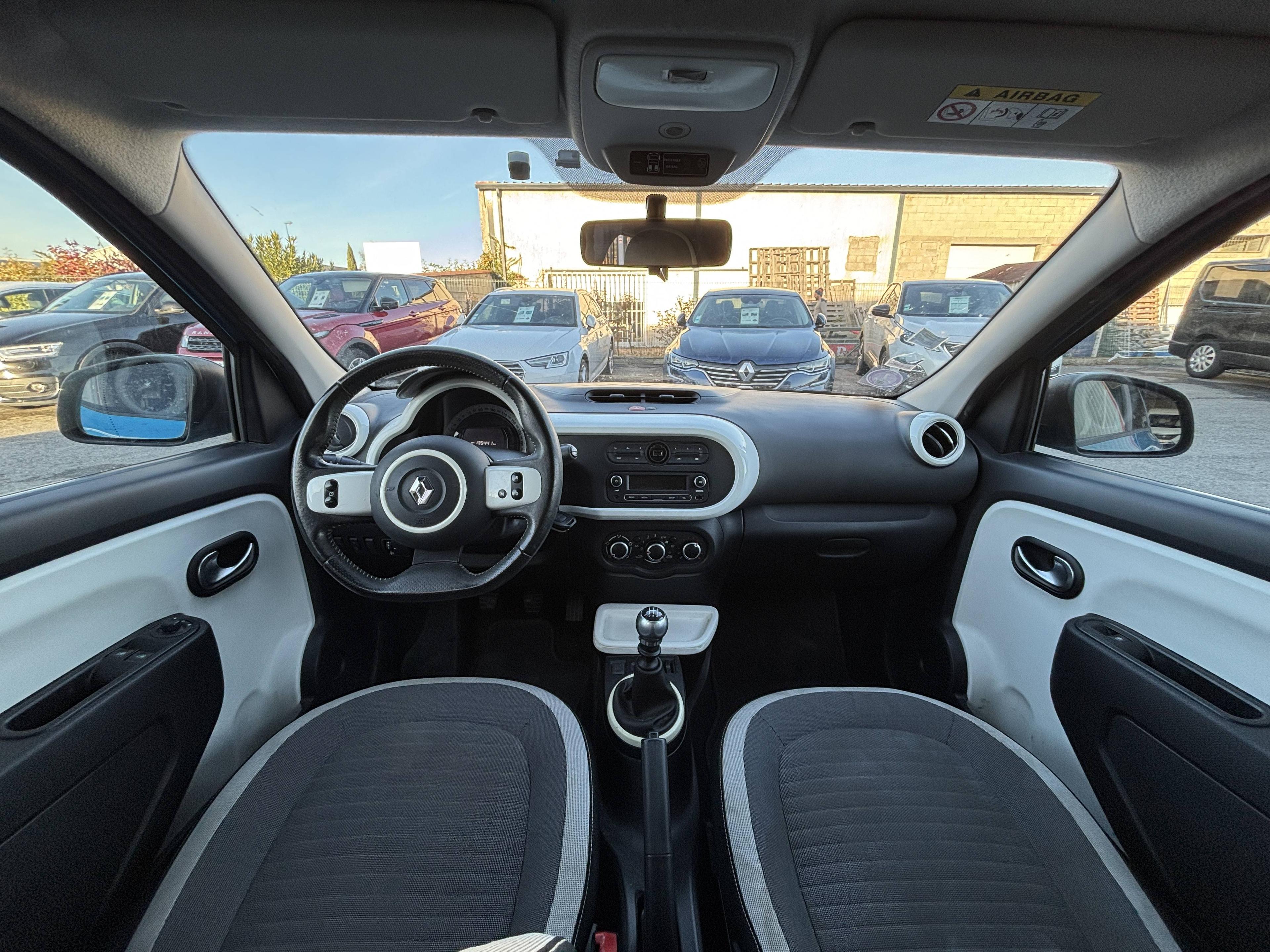 RENAULT TWINGO