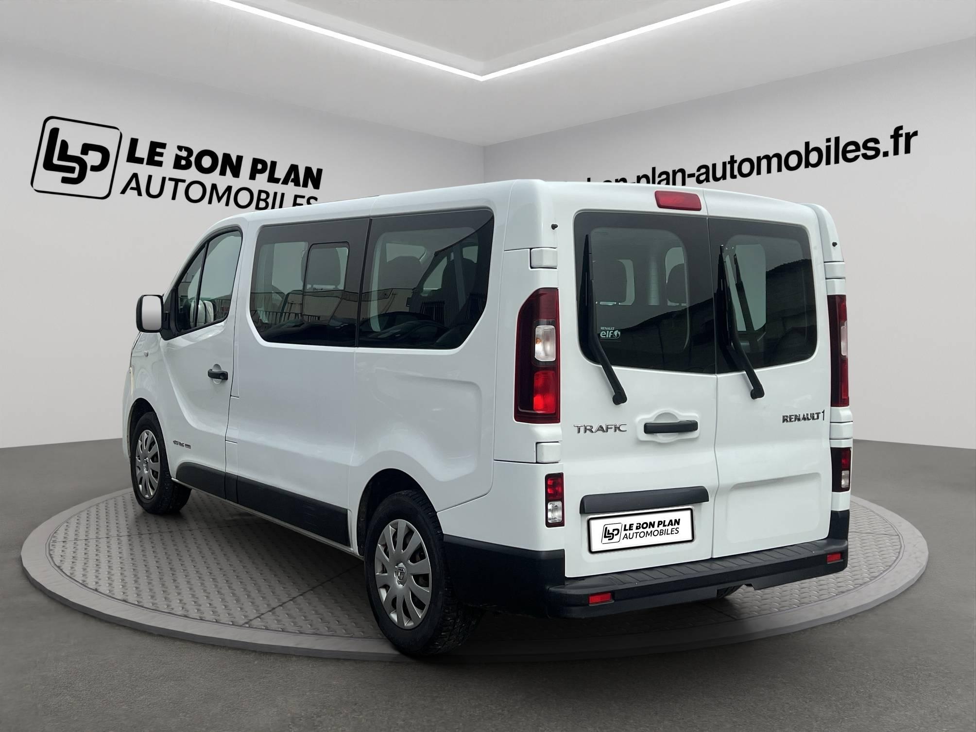 RENAULT TRAFIC COMBI