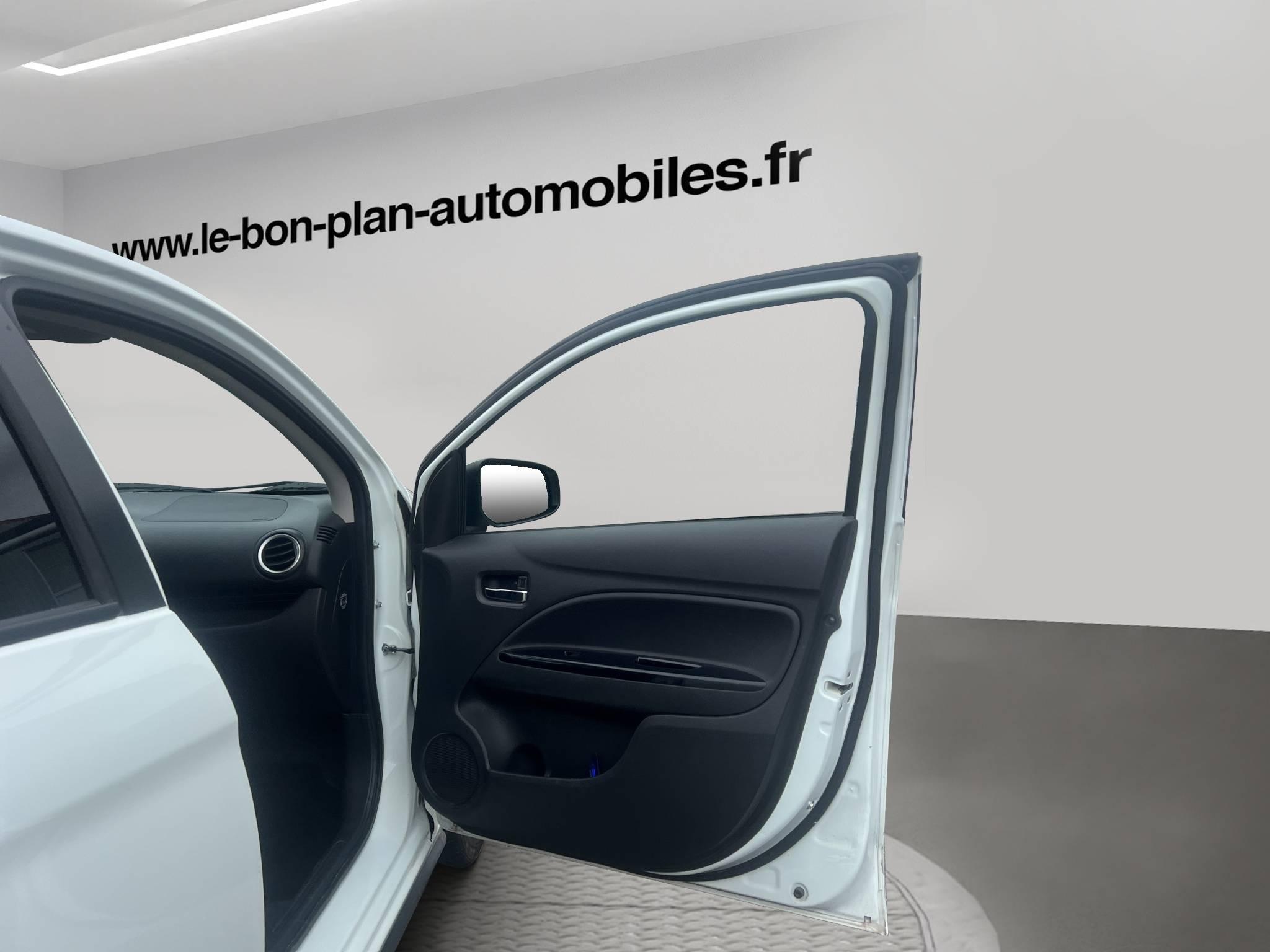 MITSUBISHI SPACE STAR