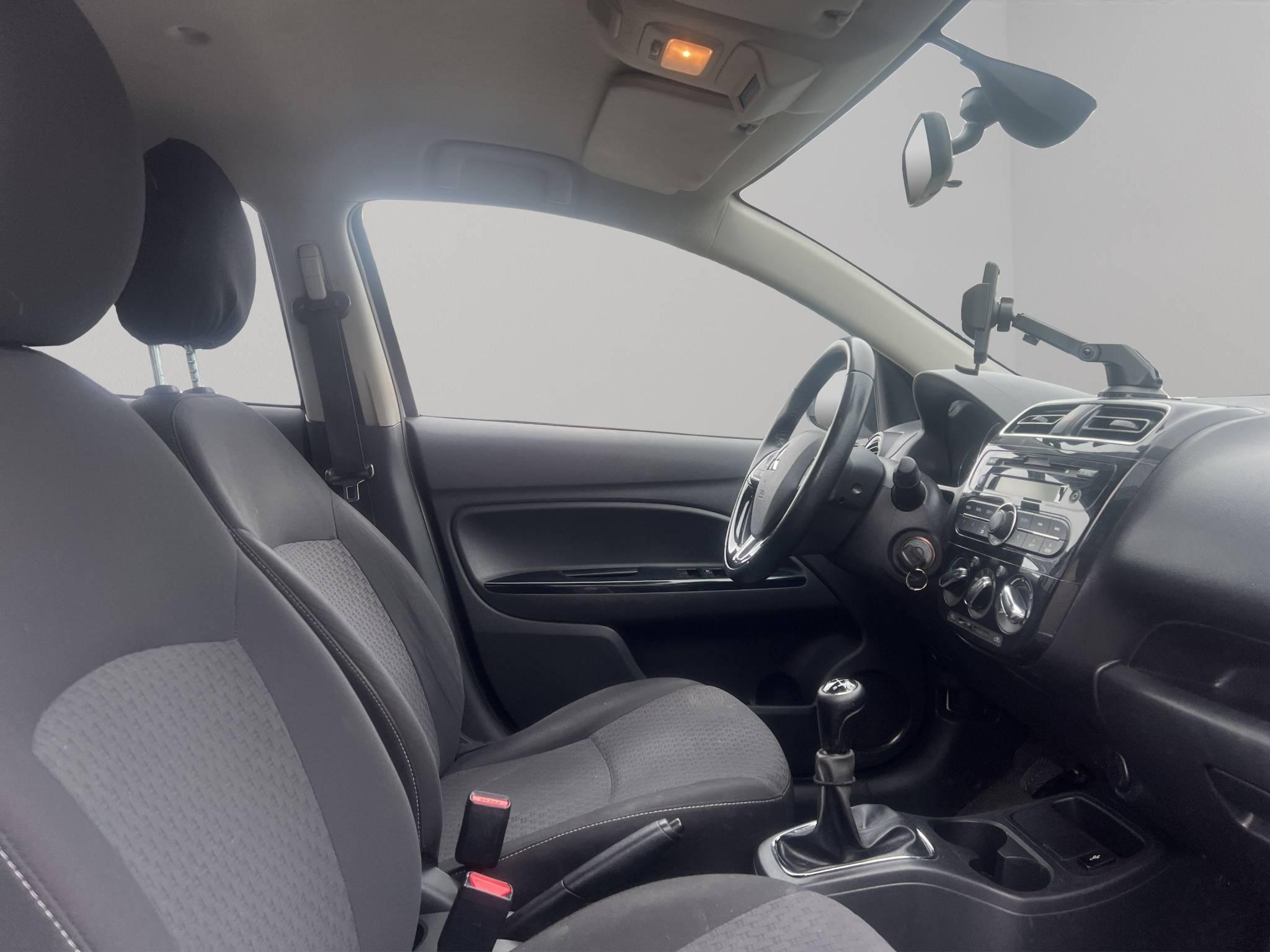 MITSUBISHI SPACE STAR