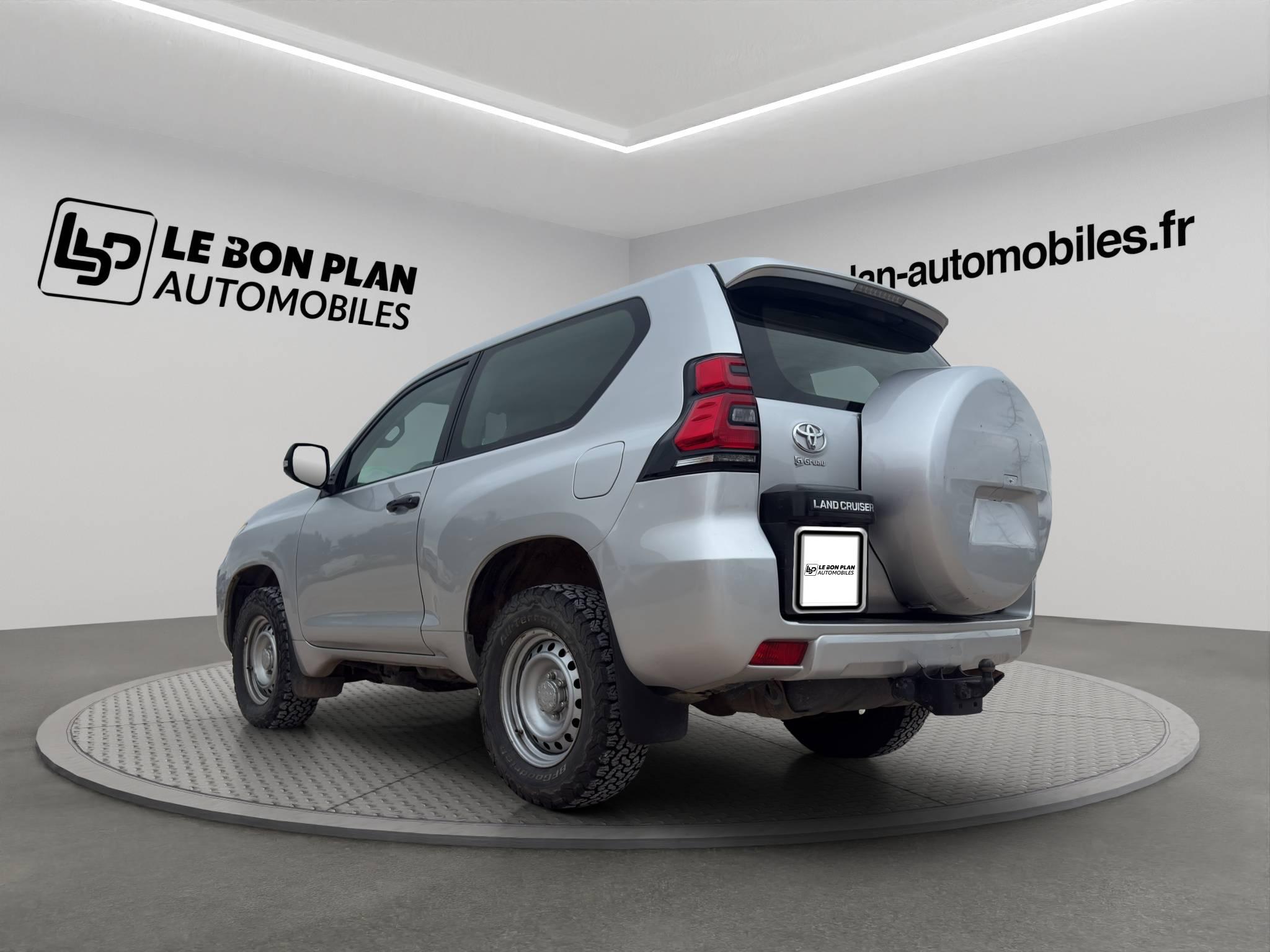 TOYOTA LAND CRUISER