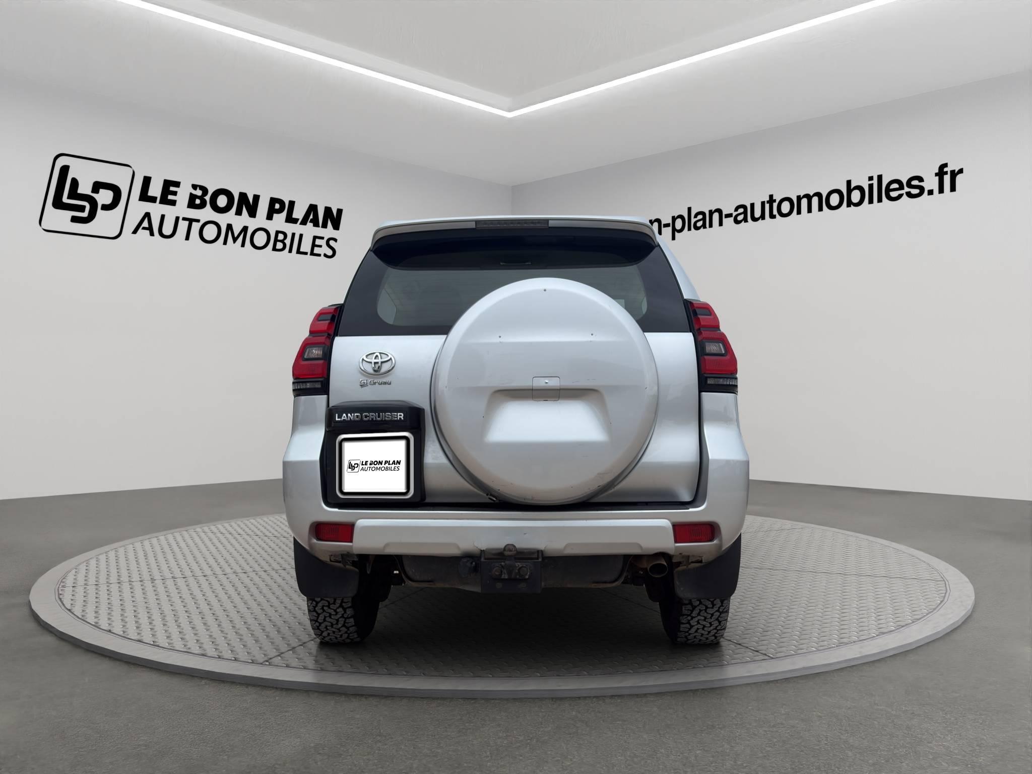 TOYOTA LAND CRUISER