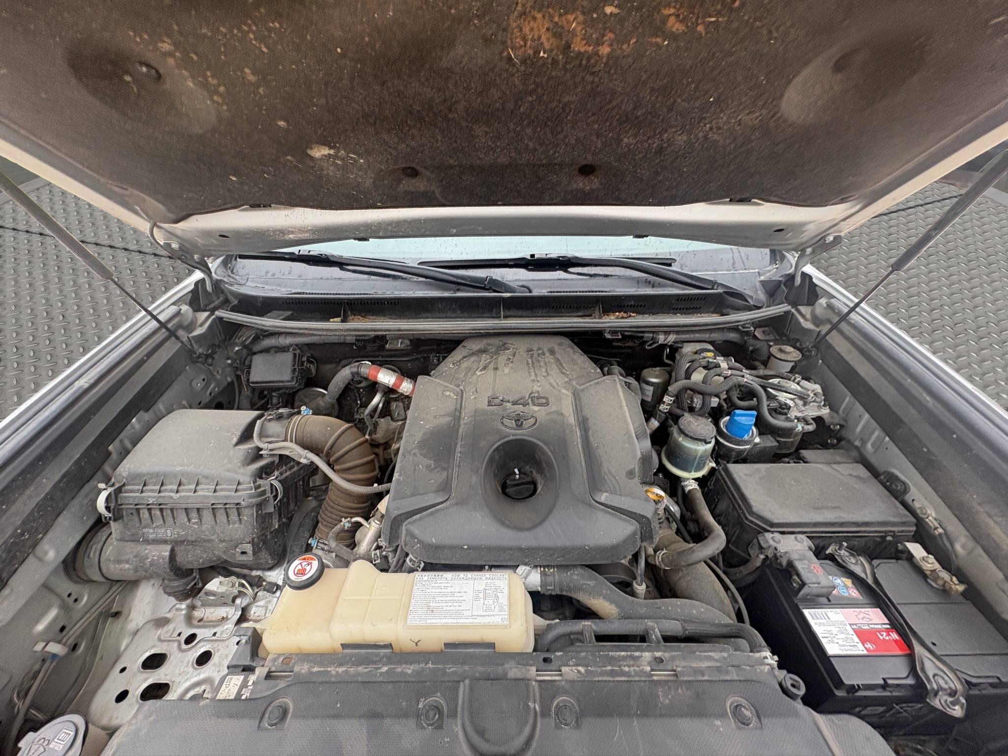 TOYOTA LAND CRUISER