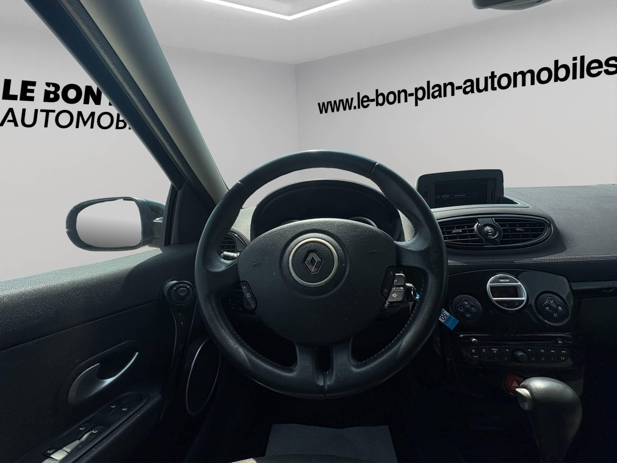 RENAULT CLIO
